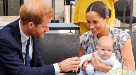 принц арчи посрещна коледа канада снимка