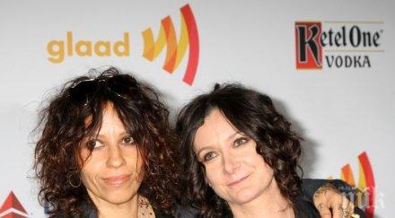 актрисата сара гилбърт раздели съпругата