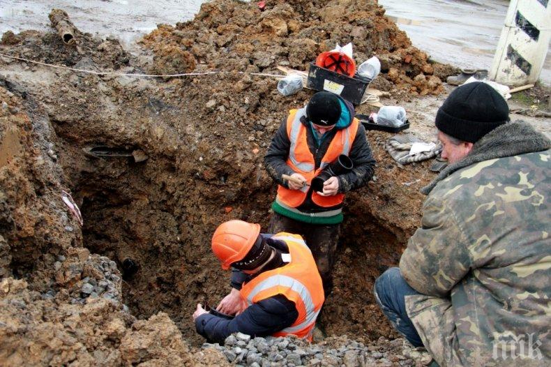 В разгара на празниците: Курортният град Баня четвърти ден без вода