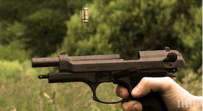 КЪРВАВО КОЛЕДНО ПАРТИ: 25-годишен гръмна от упор с газов пистолет младеж