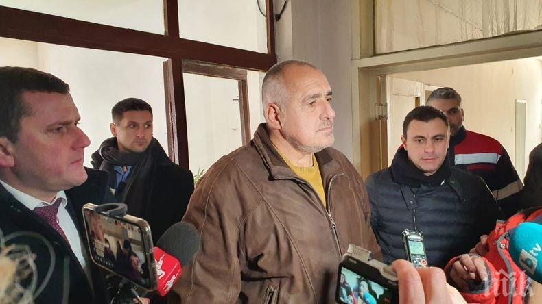ПЪРВО В ПИК TV: Премиерът Борисов отново спешно в Перник, захапа остро Нинова за яхването на кризата (ОБНОВЕНА)