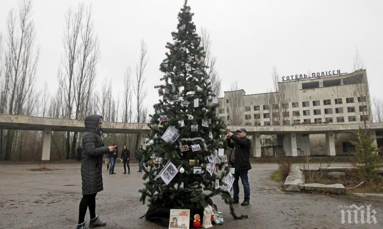 В Припят украсиха елха за първи път след аварията в Чернобил (ВИДЕО)