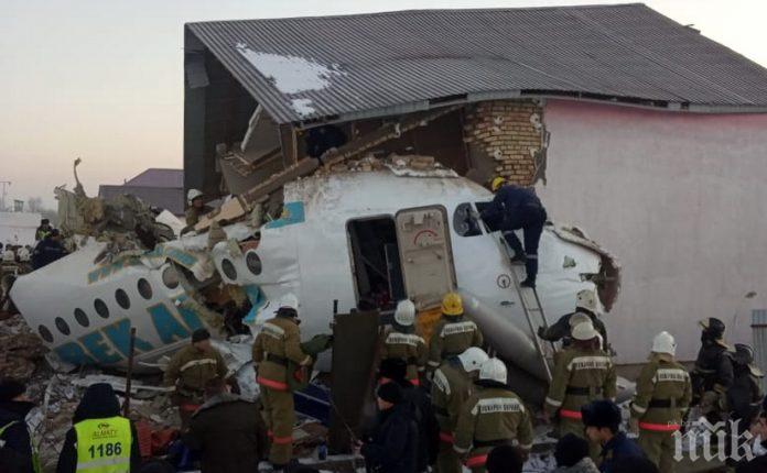 Ден на траур след самолетната катастрофа в Казахстан