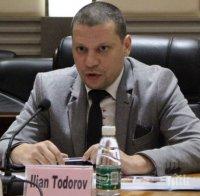 Областният на София Илиан Тодоров скочи на чиновници: Разни комунисти от ДАМТН смятат, че могат да се подиграват с мен!