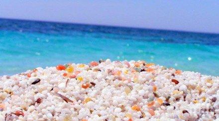 сардиния конфискува тона пясък туристи