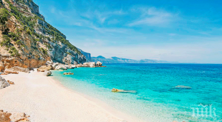 сардиния конфискува тона пясък туристи