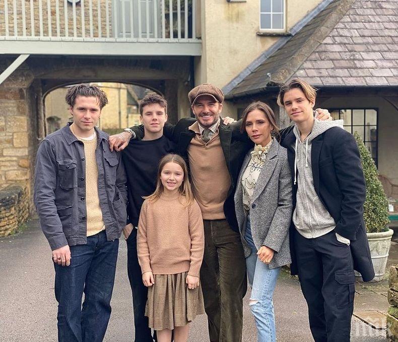 Бекъмови с бурно парти в имението им в Котсуолд