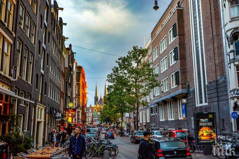 Затвориха 1/3 от публичните домове в Нидерландия