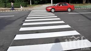 Пешеходец е с опасност за живота след катастрофа в Бургас