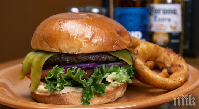 Бургер за 20 евро стана хит в Амстердам