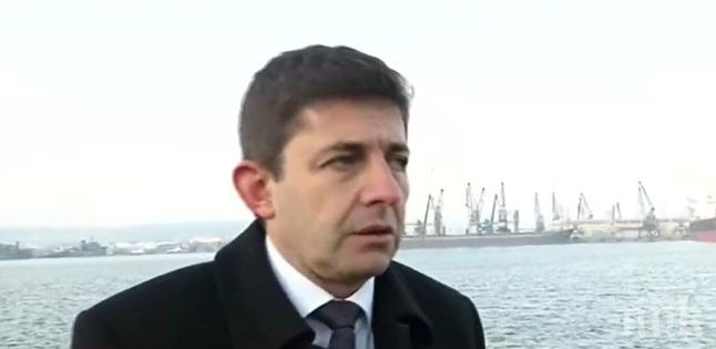 Корабът Стара планина остава закотвен до обяд, чакат информация за труповете