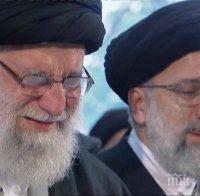 Върховният лидер на Иран изпраща Сюлеймани през сълзи: Ще отмъстим (НА ЖИВО/СНИМКИ)