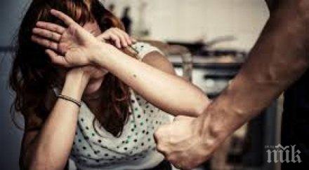 зверство годишен преби безсъзнание годишната приятелка