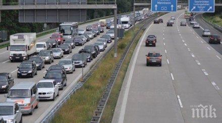 българин превишил скоростта германия плати 113 евро