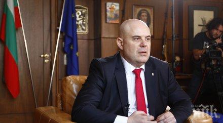 главният прокурор иван гешев разпореждане незаконните боклуци сметища