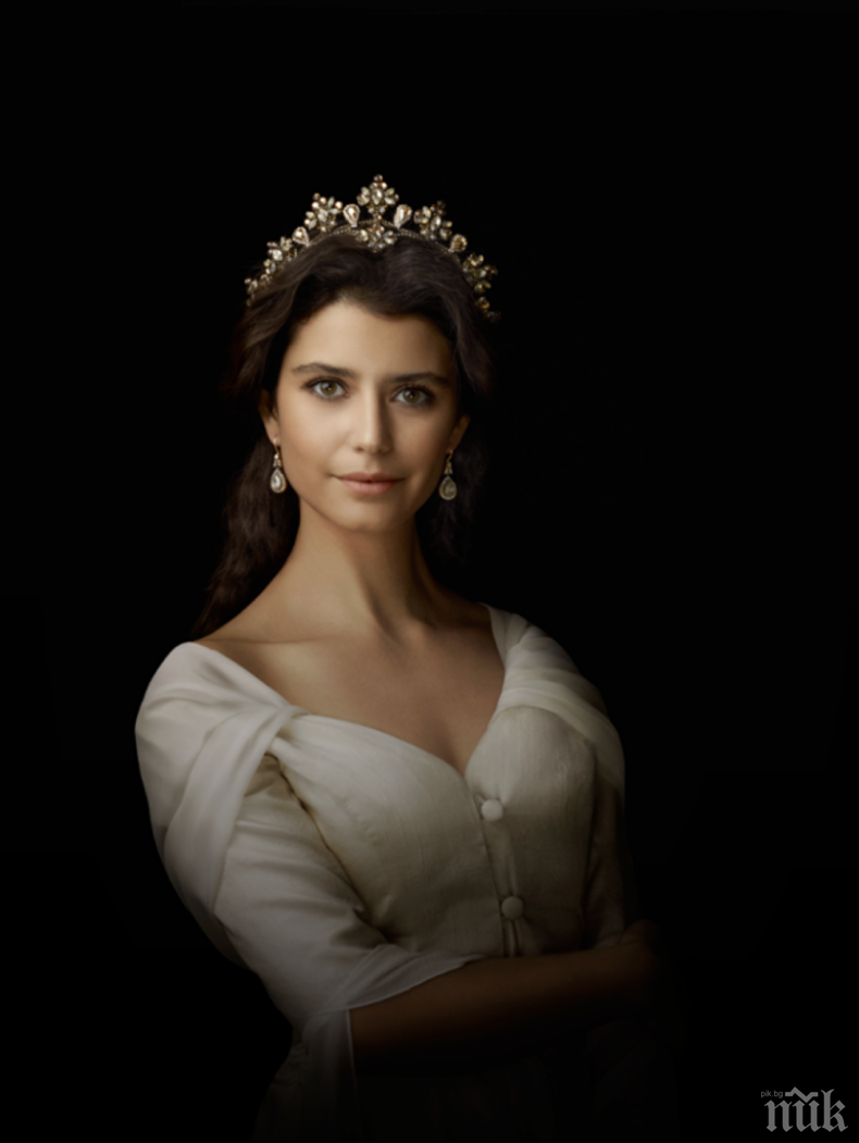 Кьосем Султан обезобразена от алкохола (СНИМКА)  