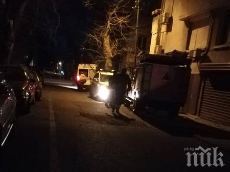 ЖЕСТОКА ДРАМА: Полиция щурмува апартамент в Бургас - откриха 97-годишния Марин проснат на пода, получил инсулт и два дни бил прикован безпомощeн на земята
