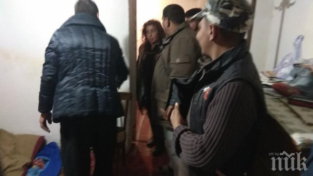 ОГНЕН АД: Пожар остави без покрив 9-членно семейство (СНИМКИ)