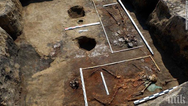 НЕВЕРОЯТНО: Откриха останки на четири амазонки в една гробница в Русия (СНИМКИ)