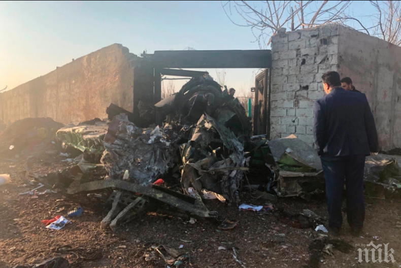 Зеленски призова да не се правят спекулации за самолетната катастрофа в Иран