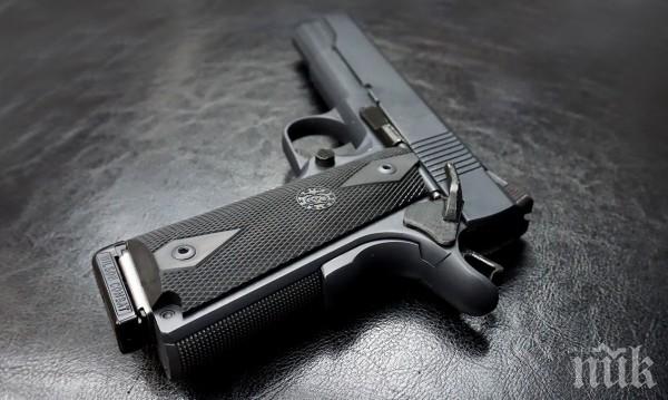 Издирван пистолет в Германия открит в ръкава на бандит от Лом