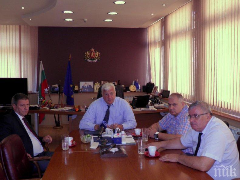 ПРЕДУПРЕДИТЕЛНО: Превозвачите спират градския транспорт в Пловдив