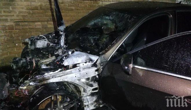 ОГНЕН ИНЦИДЕНТ В ДУПНИЦА! Горя мерцедесът на сина на бивш общински шеф