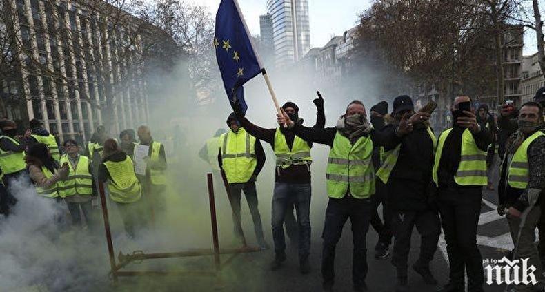 Протестите във Франция продължават, след като преговорите относно пенсионната реформа не успяха да дадат резултат