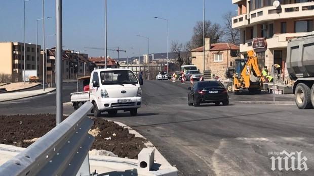 Затварят важно кръстовище във Варна