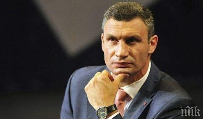 Виталий Кличко претърпя спешна операция