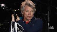Bon Jovi ще забива с Браян Адамс в 18 щата