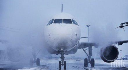 800 полета бяха отменени чикаго заради снежна буря