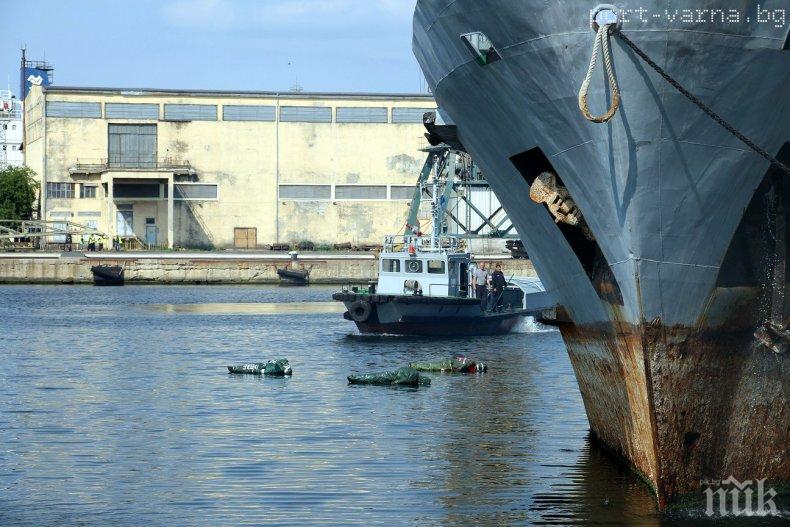 Проверяват пристанище Варна за боклук от Италия