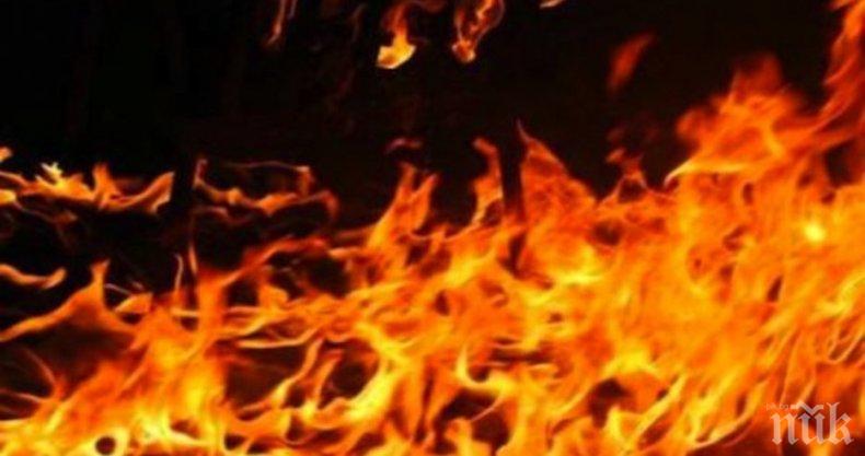 Джип пламна като факла в Бургас