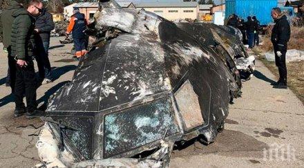 блумбърг две ирански ракети земя въздух свалили украинския пътнически самолет техеран видео