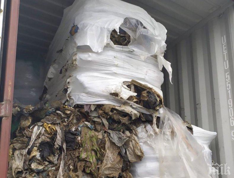 Няма установен радиоактивен или токсичен отпадък в проверените контейнери от Италия, намиращи се в Бургас (СНИМКИ)