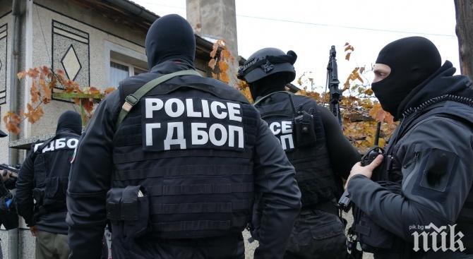 МВР В АКЦИЯ: Девет пласьори на дрога са арестувани в Русе при спецоперация на полицията