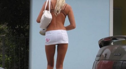 банда моралисти фризира проститутки