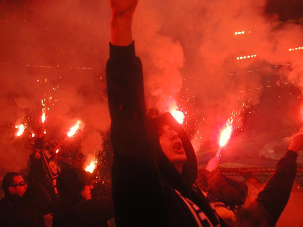 98 ареста след масово меле в Босна