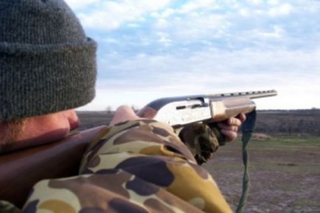 Пробация за бракониера, опитал да прегази полицай