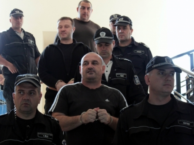 Лелята на убит от Килърите: Румен загина в ръцете ми