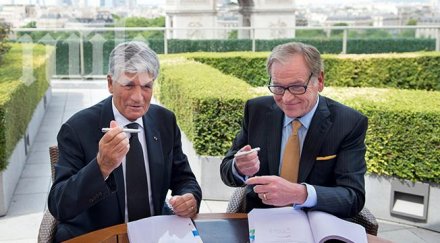 създава рекламен гигант номер едно света