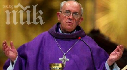 папата иска голяма роля жените църквата