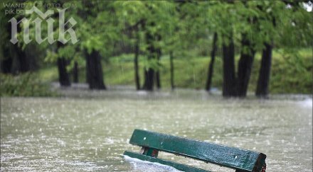потоп полша къщи пътища вода