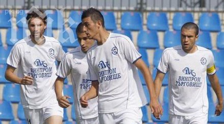 паника бфс мълниите отказаха ритат група