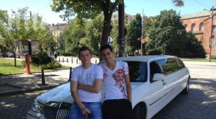 синът искра фидосова вече вози трамваи