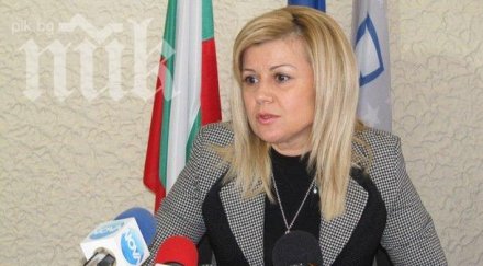 светлана ангелова герб управляващите пенсионерите мизерстват заради вас