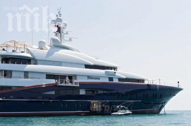 Милиардери в битка за една от най-скъпите яхти в света