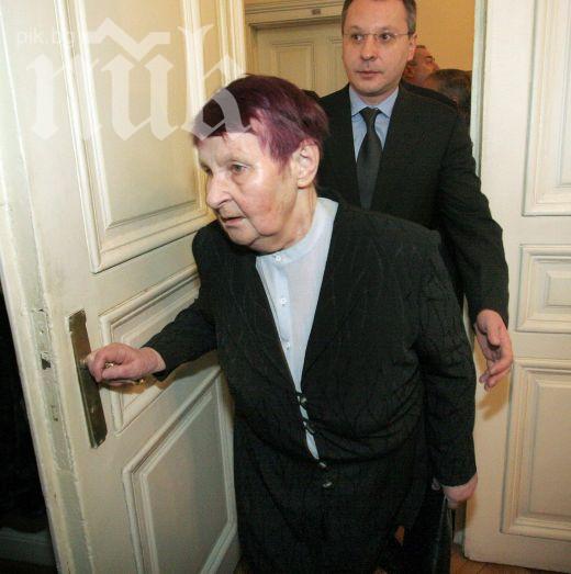 Станишев: Не говоря с майка си за политика, бъдете милостиви към нея