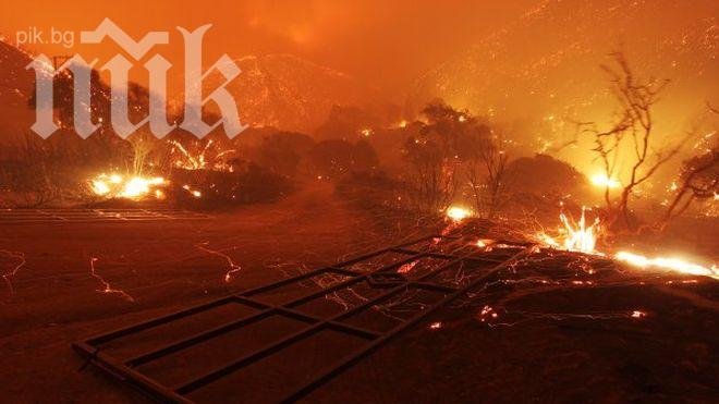 Огненa стихия в Гърция, два острова обявиха извънредно положение
